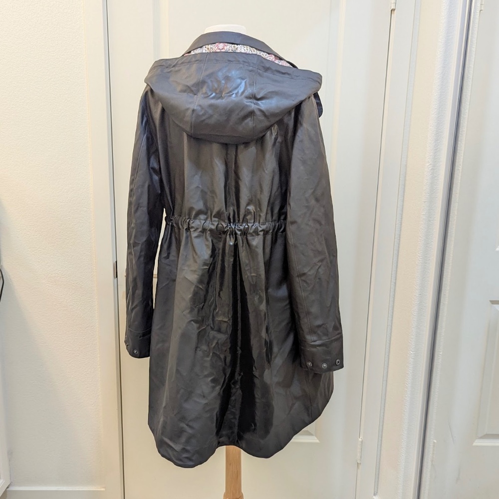 NWOT - ODD MOLLY Black A-Line Raincoat Slicker Jacket Hood - Size 2 / Medium - Picture 3 of 16